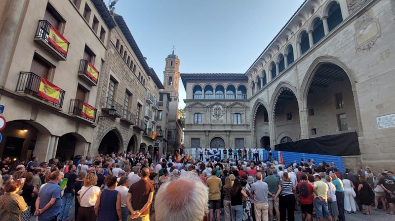 Cientos de personas arroparon a los ceutíes desde Alcañiz
