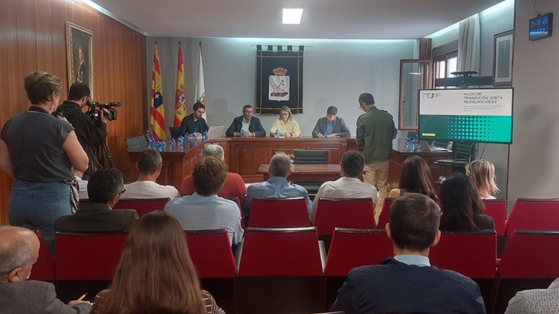 El Ministerio anuncia máxima agilidad en el reparto de megavatios por el empleo en Andorra
