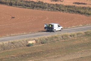 La Policía Local retira el ciclomotor del lugar del accidente