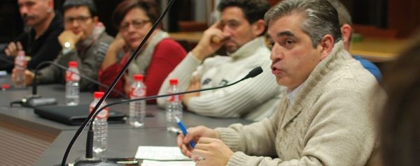 Andres Abad, consejero de Hacienda, expuso al pleno los presupuestos