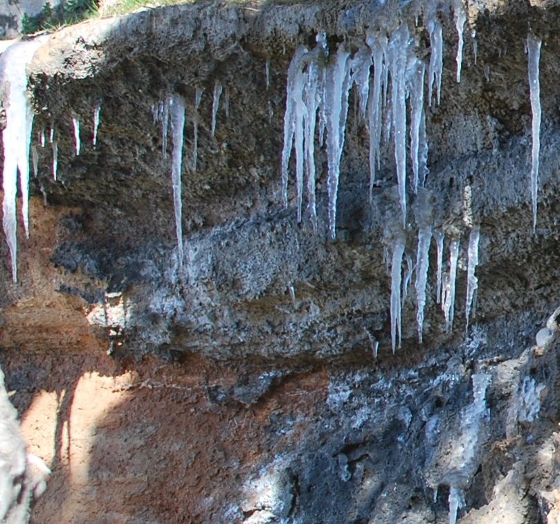 Carámbanos junto al "Corcho" de Alcañiz
