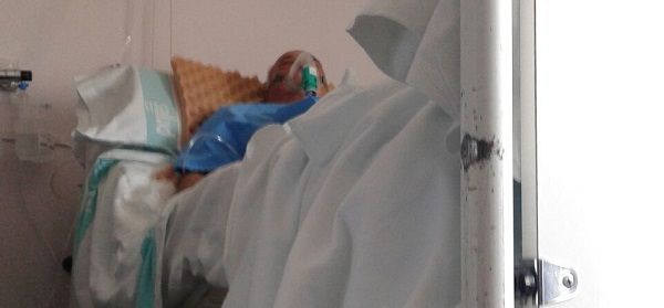 Eutimio es uno de los primeros pacientes que recibió hospitalización a domicilio en Alcañiz. Foto: Lydie Vera