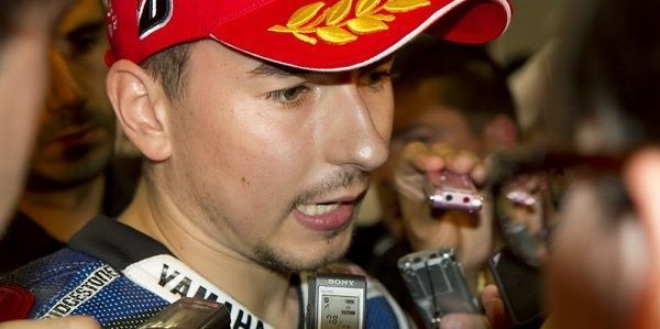 Jorge Lorenzo durante MotoGP 2013 en Alcañiz. Foto: Juan Mulet