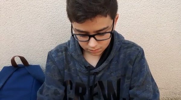 "Manos"