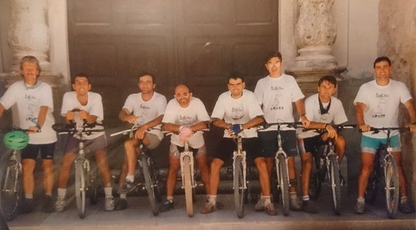 Ángel Bajador en una de sus salidas con amigos de Alcañiz
