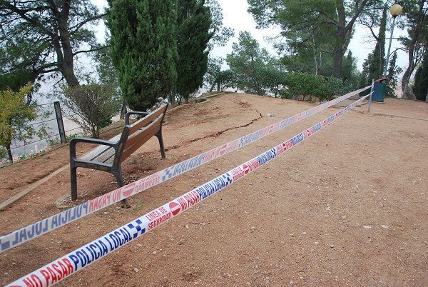 Zona precintada por profundas grietas el 11 de diciembre de 2016