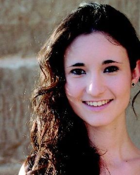 Cristina González, reina de Caspe 2014, se dará a conocer en Caspe, junto con las damas de honor, durante las fiestas de San Cristóbal.