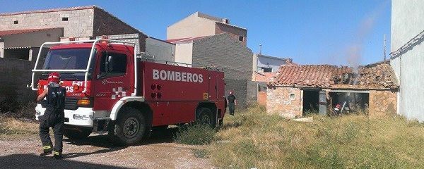 Incendio en la peña "Colapso". Foto: Ana Conesa.