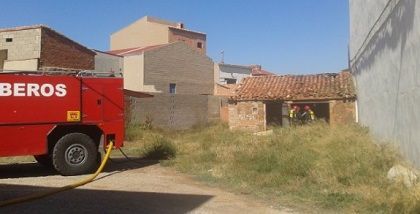 Incendio en la peña "Colapso" poco antes de que se hundiese el techo. Foto: Rubén Medina
