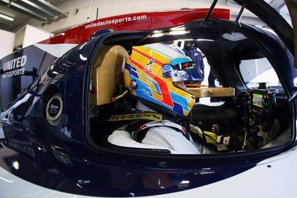 Fernando Alonso, ayer en MotorLand. Foto: United Autosports