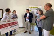 ÍTAKA Escolapios recibe 1.039,51 del jamón motogepero